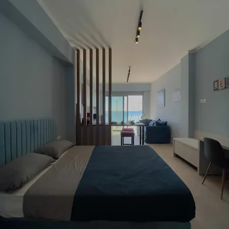 Sea Breeze Modern Studio With Balcony * Charaki